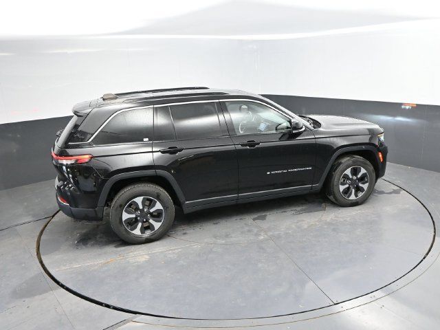 Used 2024 Jeep Grand Cherokee Limited 4xe AWD/4WD image 40