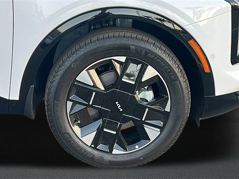 New 2026 Kia Sportage SX image 6