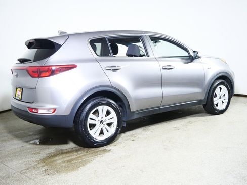 Used 2019 Kia Sportage LX image 7