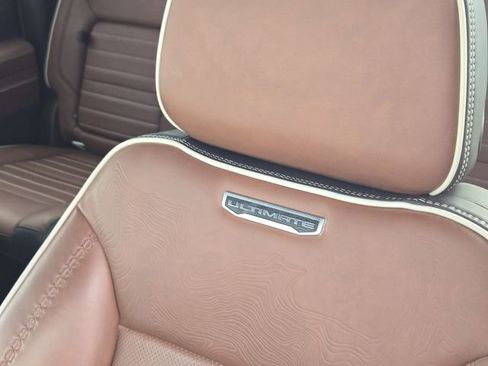 Used 2025 GMC Sierra 2500 Denali Ultimate image 16