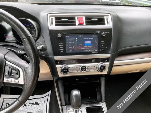 Used 2017 Subaru Outback 3.6R Limited AWD/4WD image 6