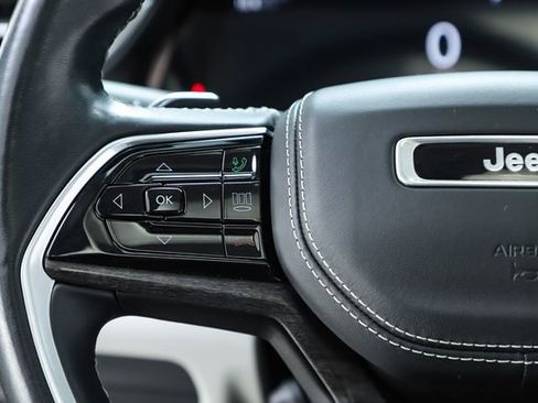 Used 2021 Jeep Grand Cherokee L Overland w/ Luxury Tech Group IV image 25