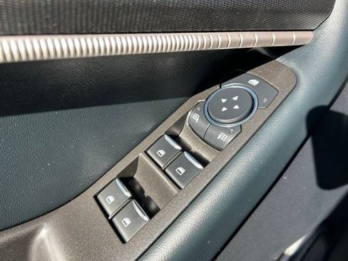 Used 2025 Ford Explorer ST-Line AWD/4WD image 33