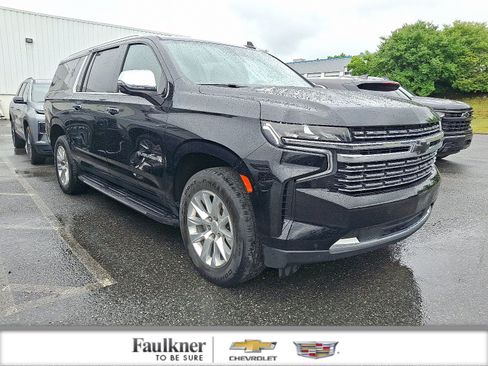 Certified 2023 Chevrolet Suburban Premier w/ Premium Package 2 AWD/4WD image 1