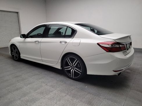 Used 2017 Honda Accord Sport image 3