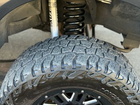 Used 2017 RAM 2500 Laramie w/ Sport Appearance Group AWD/4WD image 34