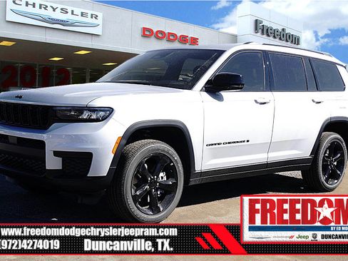 New 2025 Jeep Grand Cherokee L Altitude image 1