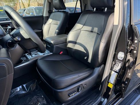 Used 2023 Toyota 4Runner TRD Sport w/ Technology Package image 10