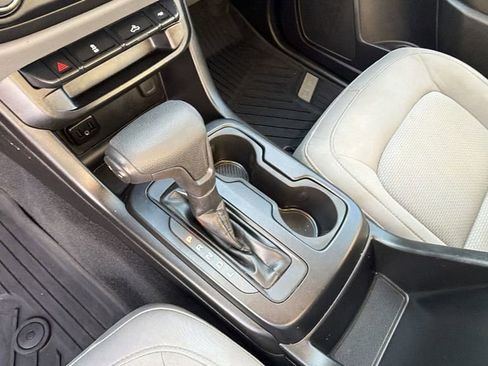 Used 2020 GMC Canyon 2WD Crew Cab w/ Convenience Package image 26