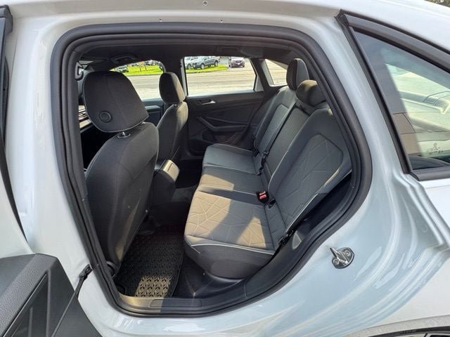 Certified 2026 Volkswagen Jetta Sport FWD image 9