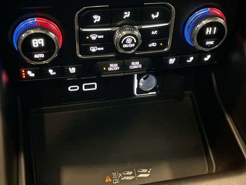 Used 2021 GMC Yukon AT4 w/ Rear Media and Nav Package image 19