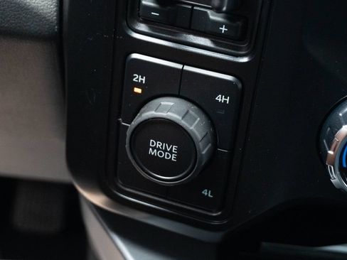 Used 2026 Ford F350 Lariat AWD/4WD image 40