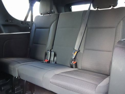 Used 2022 GMC Yukon XL SLE w/ Gmc Pro Safety Plus Package image 12