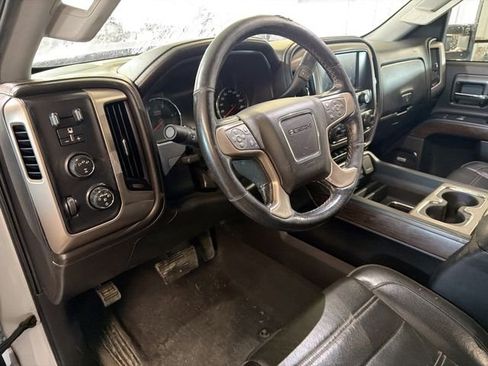 Used 2019 GMC Sierra 2500 Denali image 8