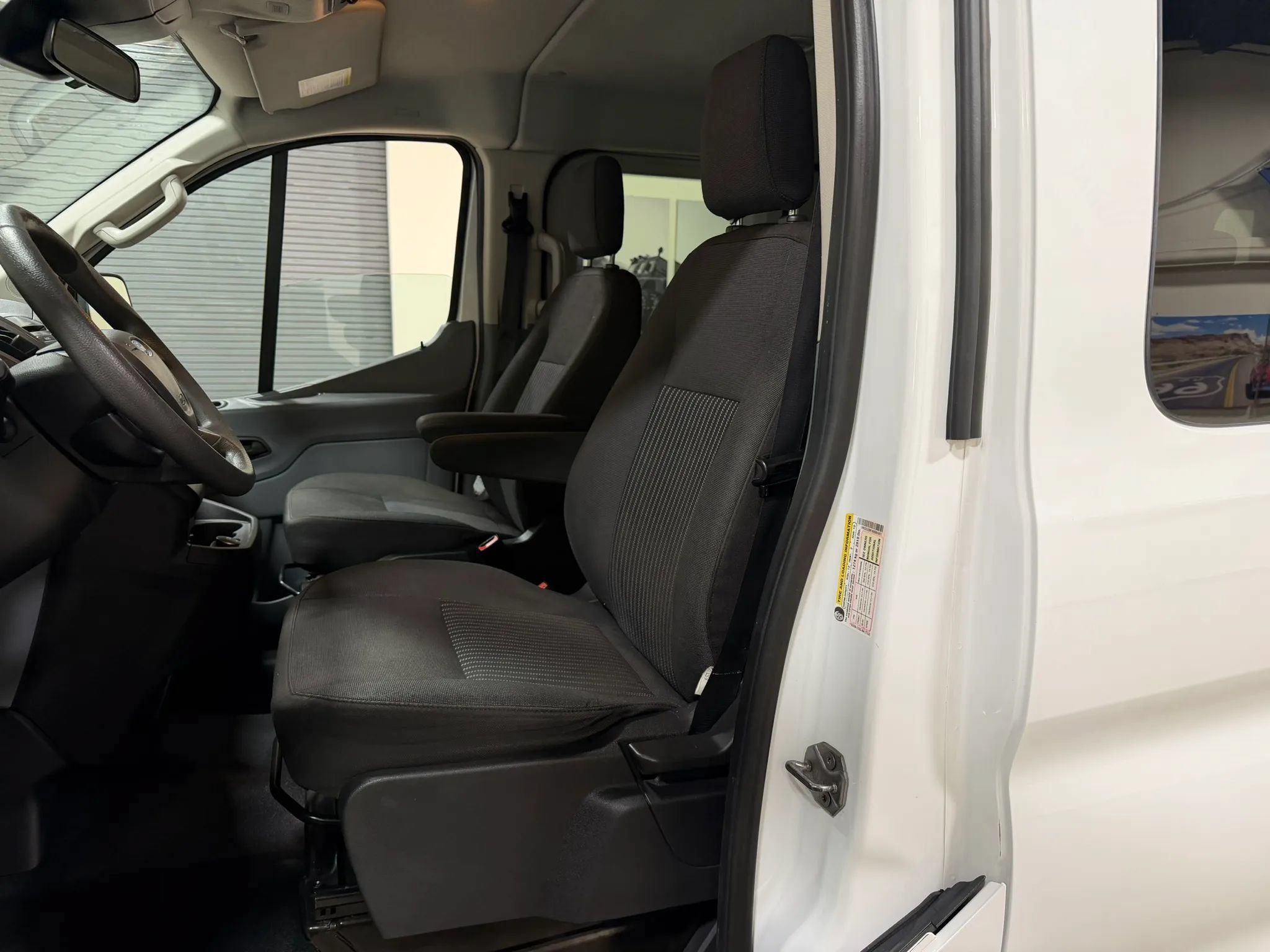 Used 2019 Ford Transit 350 XLT RWD image 17