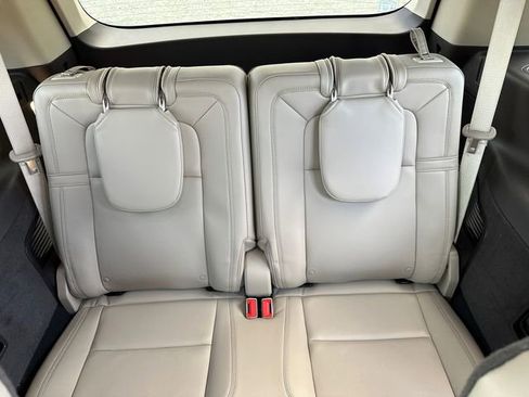 Used 2022 Lincoln Aviator Reserve w/ Equipment Group 201A image 17