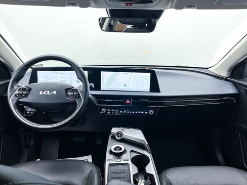 Used 2023 Kia EV6 Light image 26