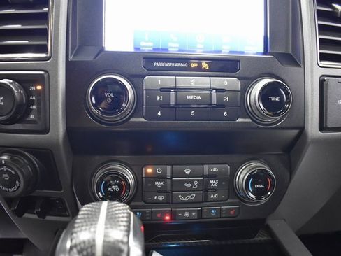 Used 2020 Ford F150 Raptor w/ Equipment Group 802A Luxury image 21