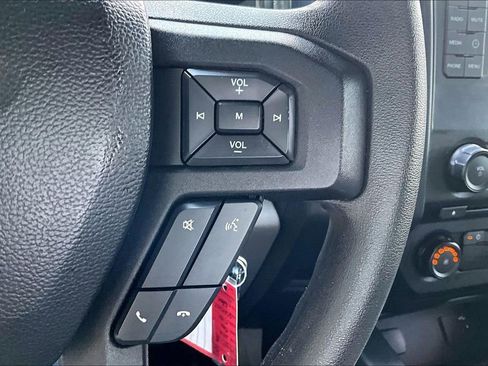 Used 2016 Ford F150 XL w/ Equipment Group 101A Mid AWD/4WD image 14