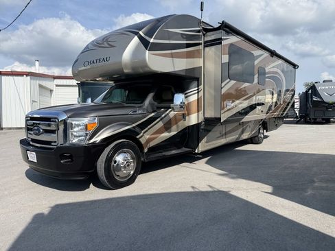 Used 2016 Ford F550 2WD Regular Cab Super Duty image 39