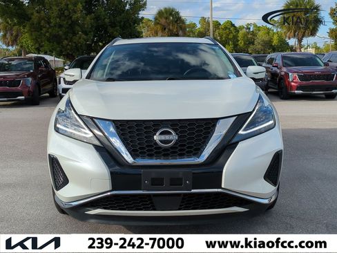 Used 2024 Nissan Murano SV image 3