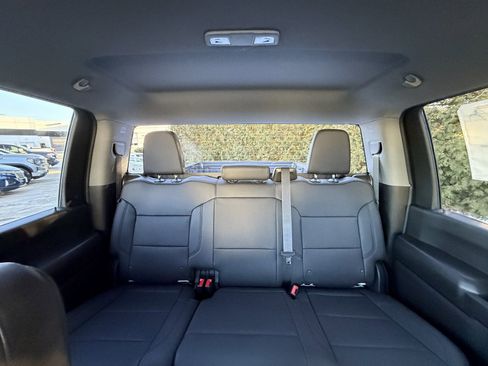 New 2025 GMC Sierra 2500 Pro w/ Convenience Package image 3