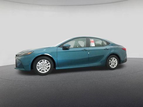 New 2026 Toyota Camry LE image 18