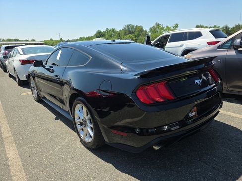 Used 2019 Ford Mustang Coupe RWD image 8