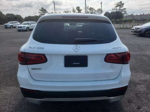 Used 2022 Mercedes-Benz GLC 300 4MATIC image 3