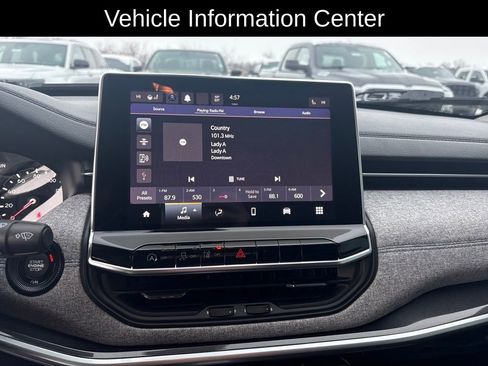 Certified 2022 Jeep Compass Latitude w/ Convenience Group image 22