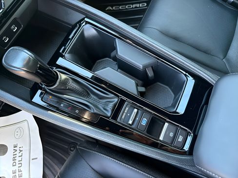 Used 2024 Honda Accord Sport image 38