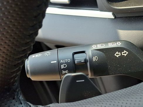 Used 2025 Mitsubishi Outlander SE AWD/4WD image 26