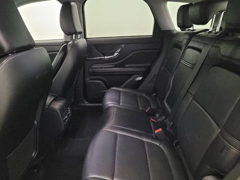 Used 2022 Lincoln Corsair AWD w/ Premium Package image 18