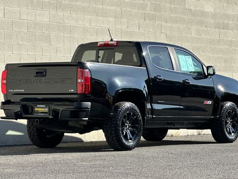 Used 2022 Chevrolet Colorado Z71 w/ Z71 Midnight Edition image 4