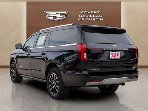 Used 2025 Ford Expedition Max Platinum AWD/4WD image 3