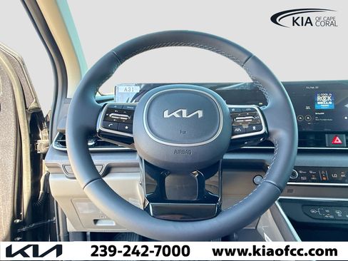 New 2026 Kia Carnival EX image 40