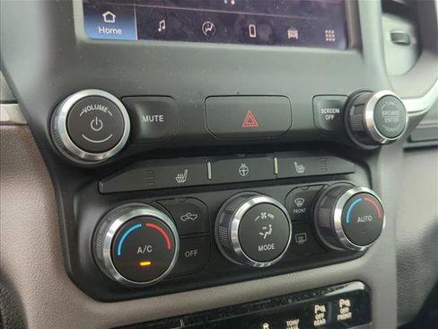 Used 2022 RAM 1500 Big Horn AWD/4WD image 18