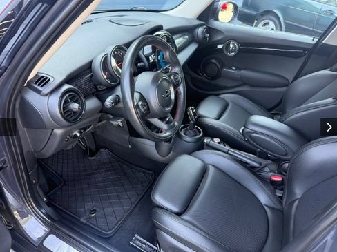 Used 2021 MINI Cooper S FWD image 3