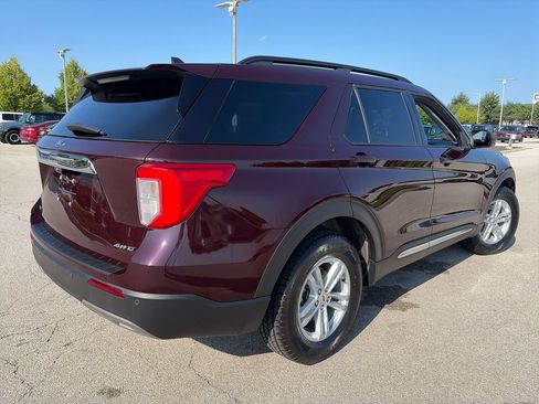 Used 2023 Ford Explorer XLT w/ Equipment Group 202A AWD/4WD image 7