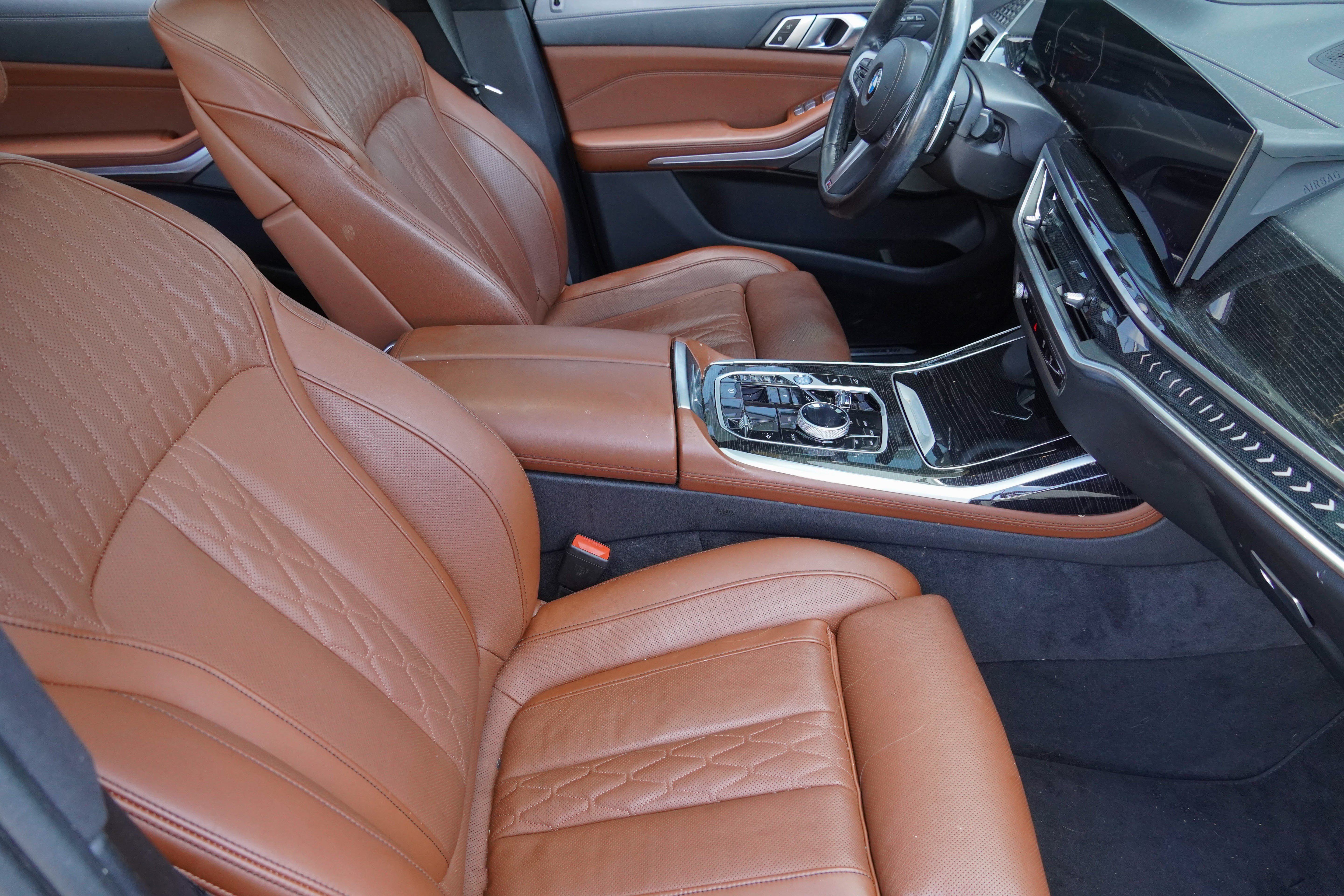 Certified 2024 BMW X7 xDrive40i w/ M Sport Package AWD/4WD image 9