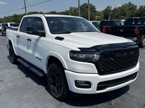 Used 2026 RAM 1500 Big Horn AWD/4WD image 4