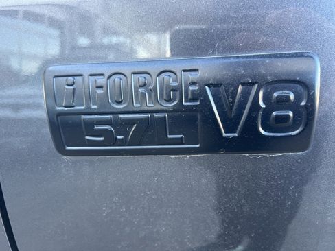 Used 2021 Toyota Tundra SR5 w/ SR5 Leather Package image 10