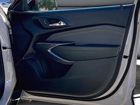 Used 2026 Chevrolet Trax ACTIV w/ Sunroof Package image 28