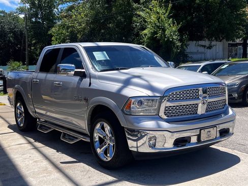 Used 2016 RAM 1500 Laramie w/ Convenience Group RWD image 8