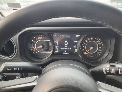 Certified 2026 Jeep Wrangler Unlimited Rubicon AWD/4WD image 9