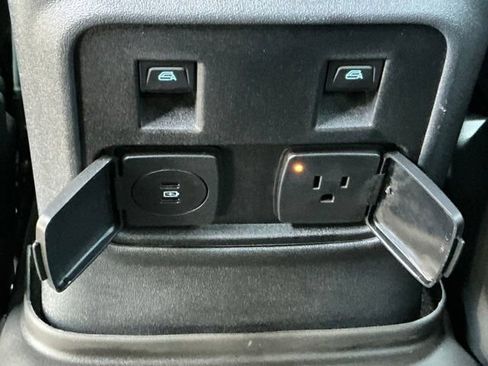 Used 2024 Ford Bronco Outer Banks AWD/4WD image 22
