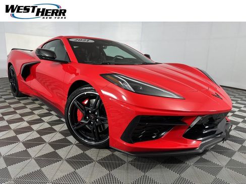 Used 2021 Chevrolet Corvette Stingray Preferred Cpe w/ Z51 Performance Package RWD image 1