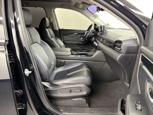 Certified 2023 Honda Pilot Touring image 31
