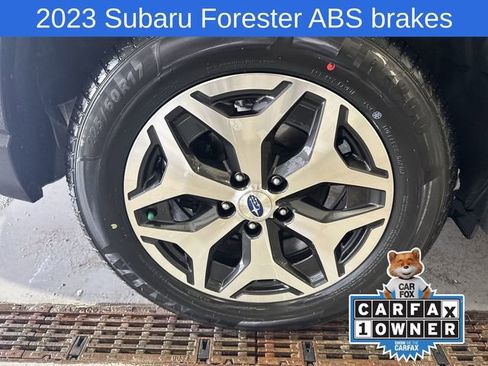 Used 2023 Subaru Forester Premium image 18