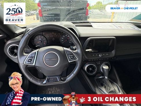 Used 2017 Chevrolet Camaro LT RWD image 15